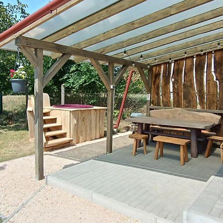 Lebego Falu Vendeghaz Oroszlány Exterior foto